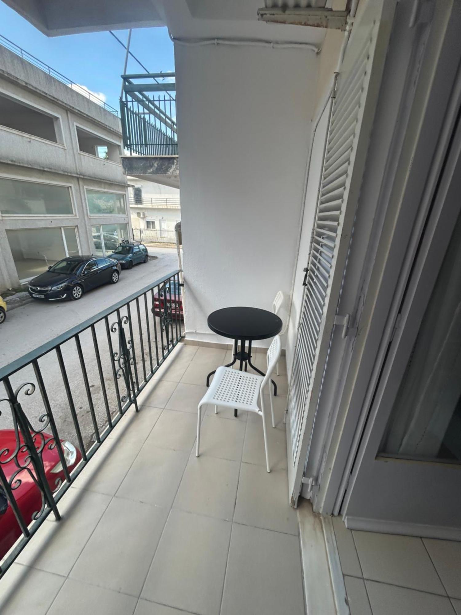 Aktis Apartment 3 Near Airport Artemida  Exteriér fotografie